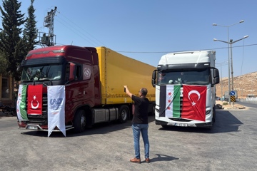 13 YIL SONRA SURİYE İLE KESİNTİSİZ KARAYOLU TAŞIMACILIĞI YENİDEN BAŞLADI