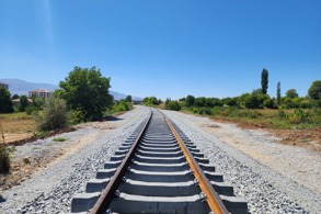 DEMİRYOLLARINDA DEPREMİN İZLERİ SİLİNİYOR