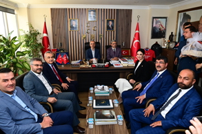 ULAŞTIRMA BAKANI URALOĞLU AYDIN AK PARTİ VE MHP İL BAŞKANLIKLARINI ZİYARET ETTİ