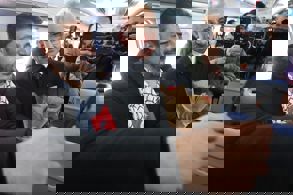 ENGELLERİ KALDIRAN TREN