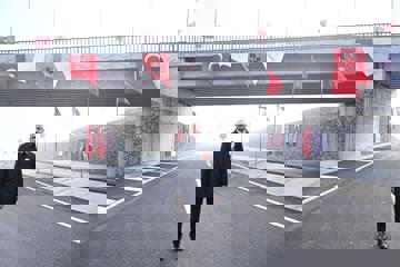 YARIM SAATLİK YOL 8 DAKİKAYA DÜŞTÜ