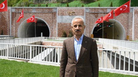TÜRKİYE’NİN DEV TÜNELLERİNDEN 38,7 MİLYON ARAÇ GEÇTİ