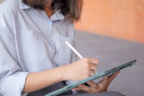 HAFTADA 2 GÜNÜMÜZ İNTERNETTE GEÇİYOR