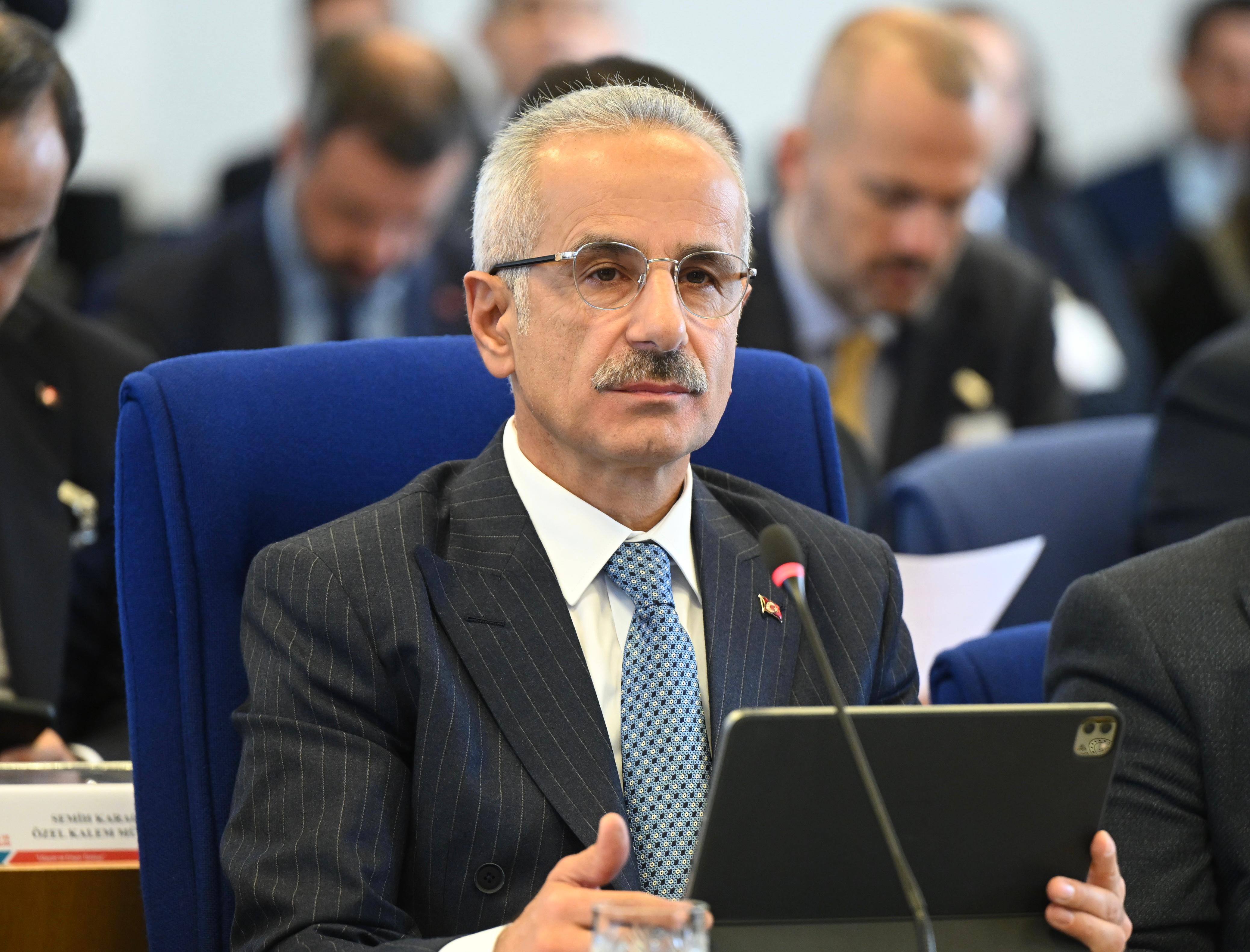 ULAŞTIRMA VE ALTYAPI BAKANI ABDULKADİR URALOĞLU, TBMM PLAN VE BÜTÇE KOMİSYONUNDA BAKANLIĞIN 2024 YILI BÜTÇESİNİN SUNUMUNU YAPTI