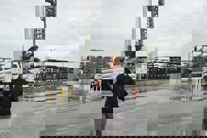 BAKAN URALOĞLU, SPACEX’İN TEKSAS’TAKİ ÜRETİM VE FIRLATMA TESİSİ’Nİ İNCELEDİ