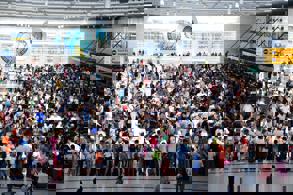 HAVA YOLUNDA YOLCU PATLAMASI