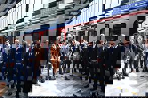 TURİSTİK DİYARBAKIR EKSPRESİ İLK SEFERİNE UĞURLANDI