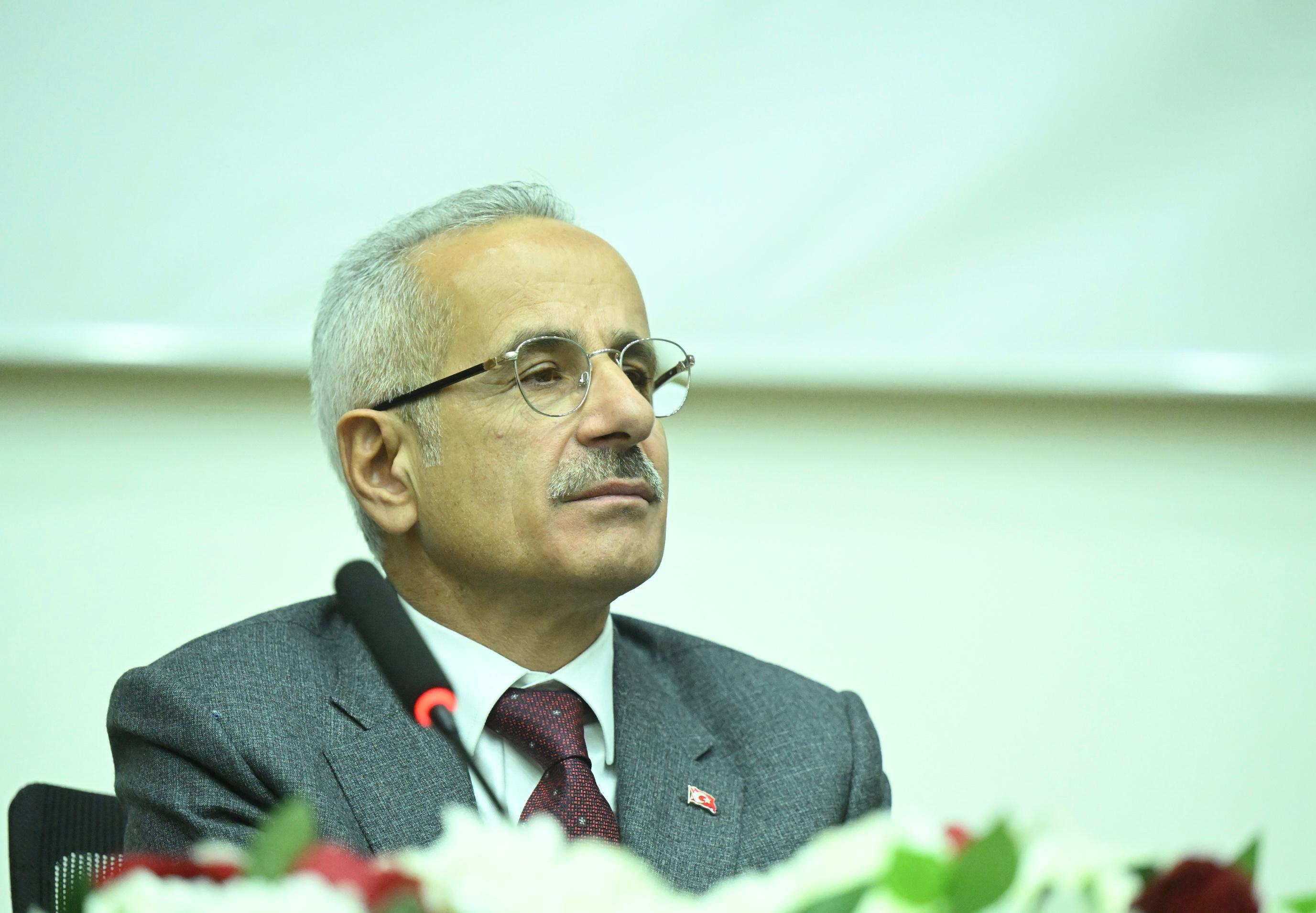 BAKAN URALOĞLU’NDAN ARTVİN’E MÜJDELER