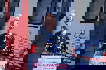 TURİSTİK DİYARBAKIR EKSPRESİ İLK SEFERİNE UĞURLANDI