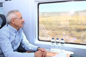 TÜRKİYE’NİN 2. YÜKSEK HIZLI TREN HATTI 15 YAŞINDA