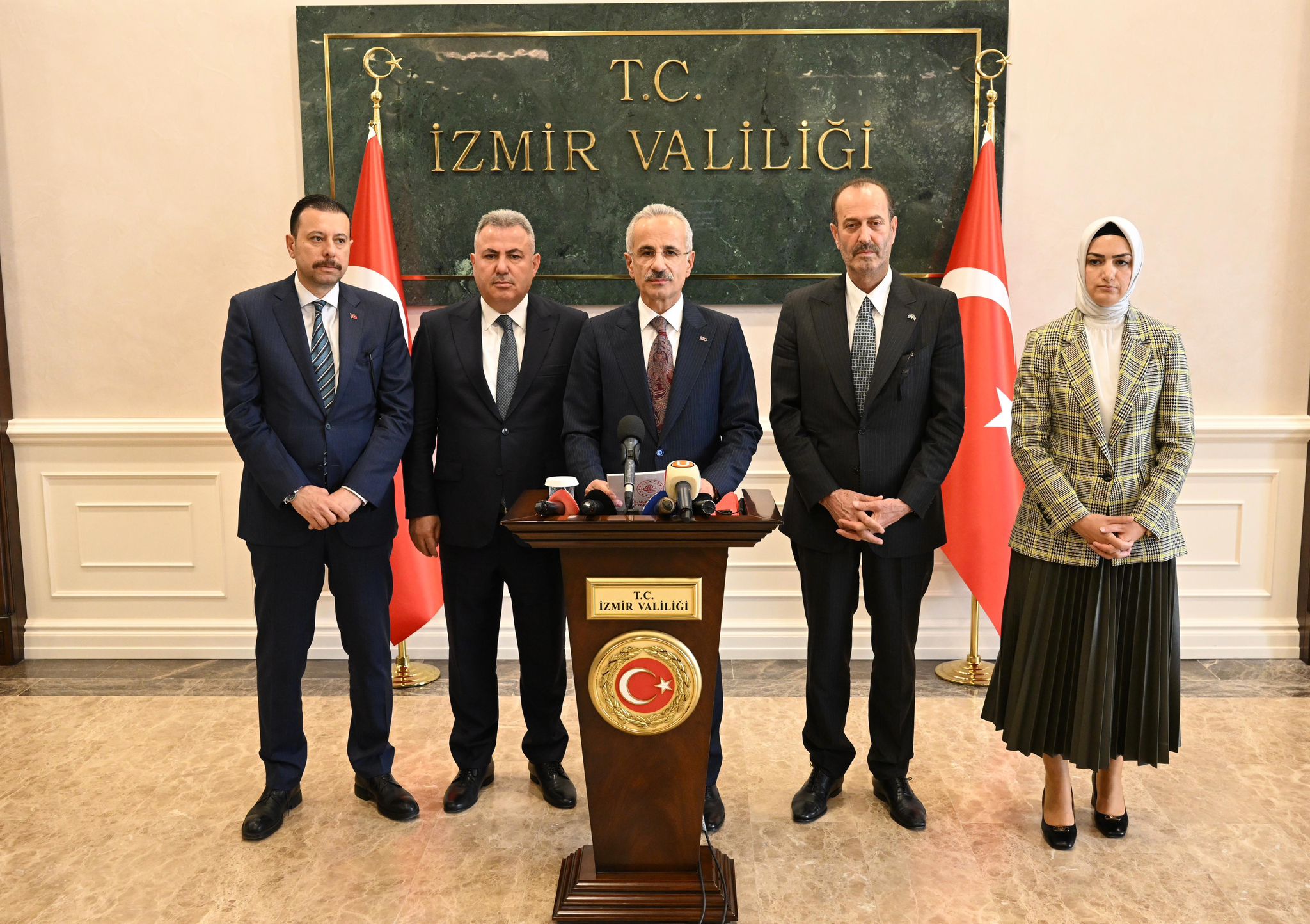 ULAŞTIRMA VE ALTYAPI BAKANI ABDULKADİR URALOĞLU İZMİR’DE…