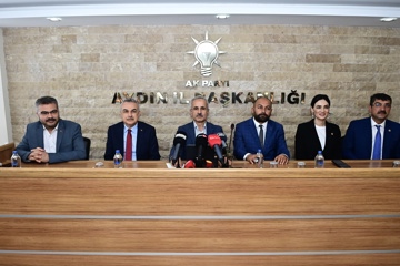 ULAŞTIRMA BAKANI URALOĞLU AYDIN AK PARTİ VE MHP İL BAŞKANLIKLARINI ZİYARET ETTİ