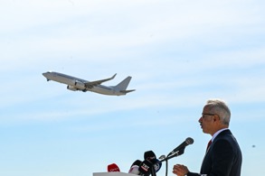 BAYRAMDA 867 EK UÇAK SEFERİ