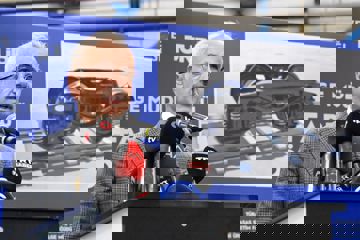 ALTAY TANKI’NI YERLİ VAGONLAR TAŞIYACAK