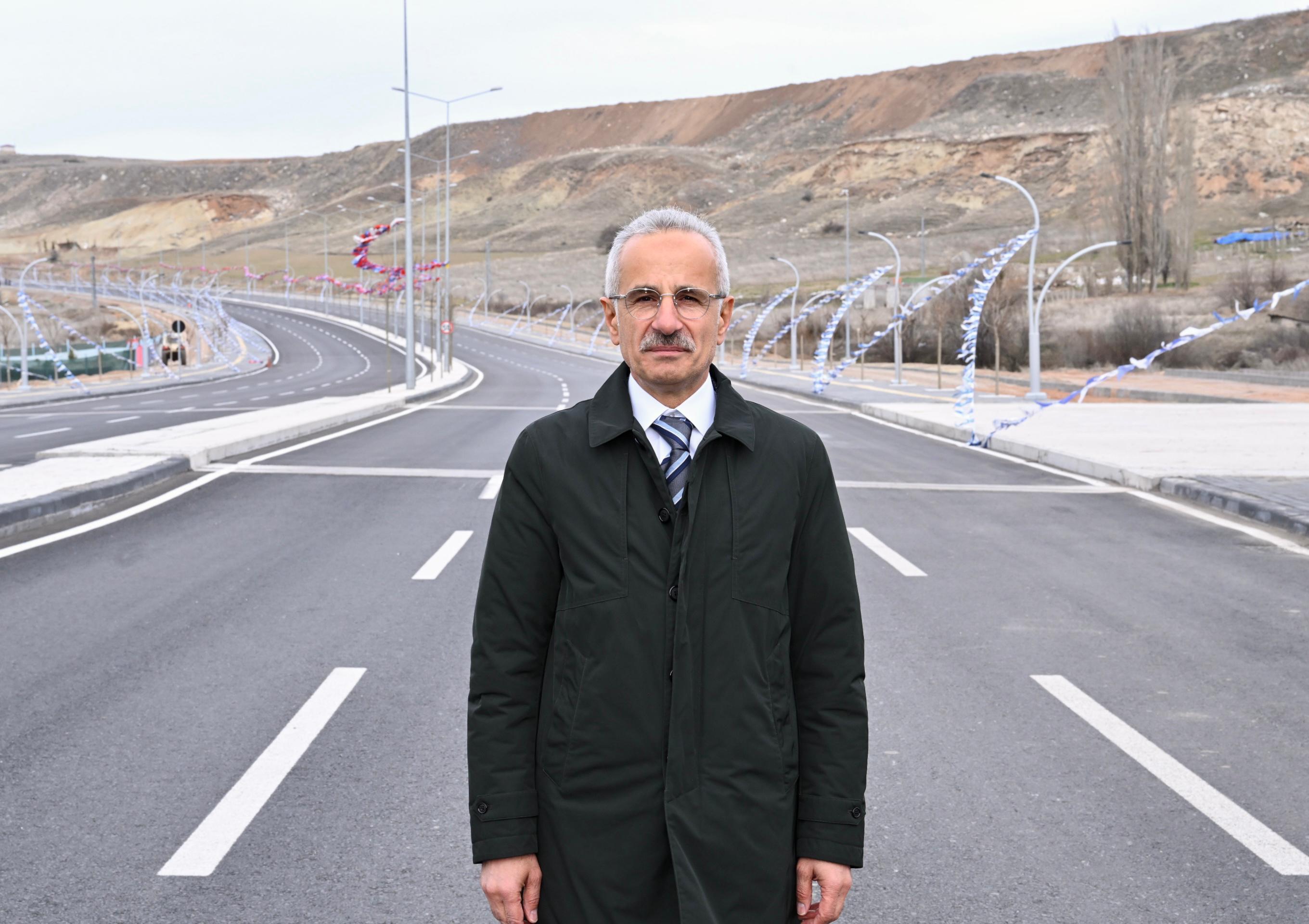 KARA YOLU, HAVA YOLU VE DEMİR YOLLARINDA BÜTÜN TEDBİRLER ALINDI