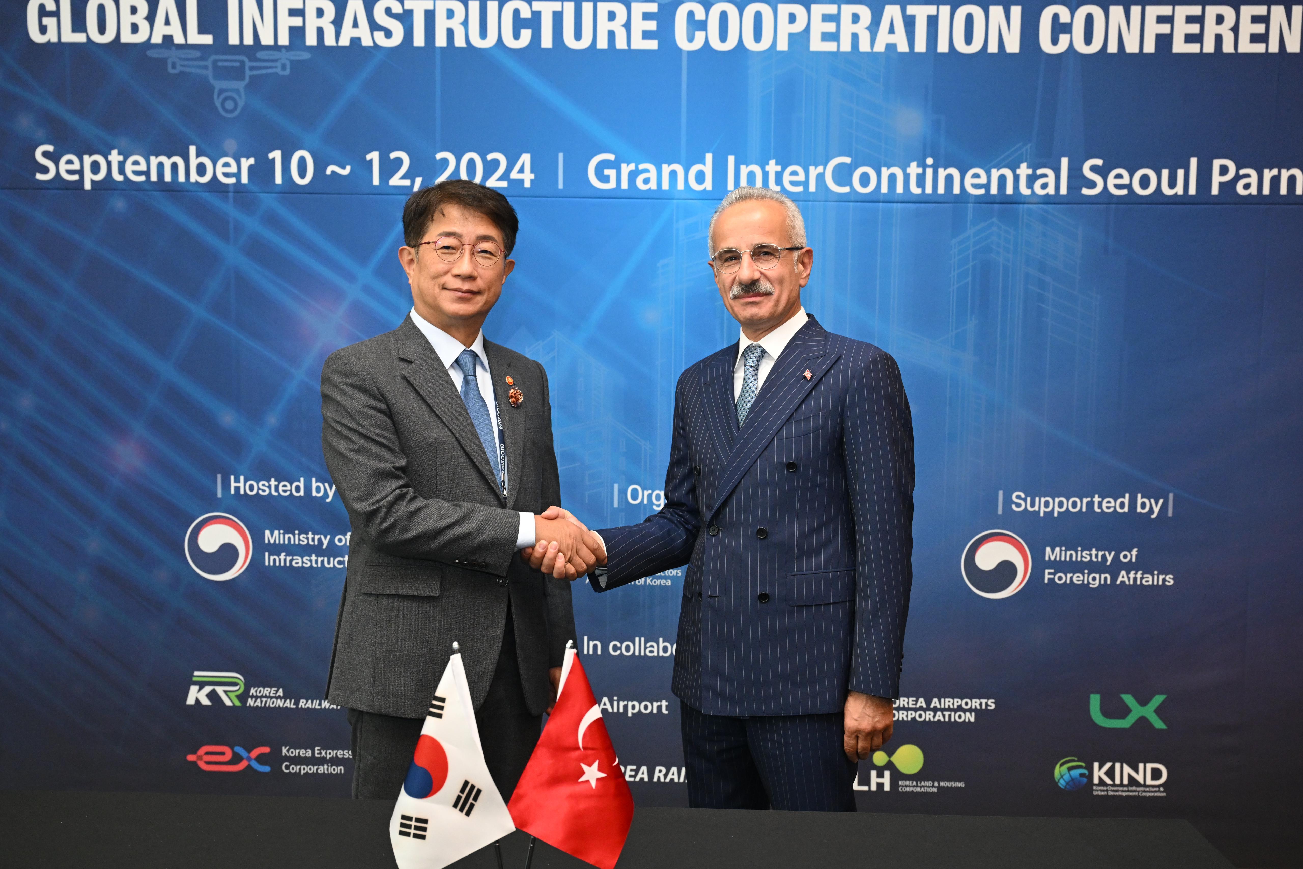 GÜNEY KORE'DEN İSTANBUL-ANKARA SÜPER HIZLI TREN PROJESİNE BÜYÜK İLGİ