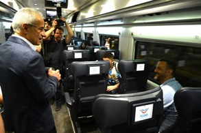 TÜRKİYE YÜKSEK HIZLI TRENİ SEVDİ