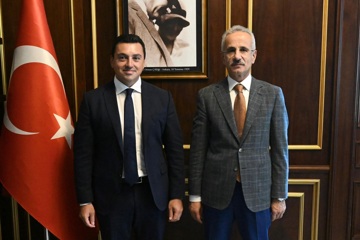 ULAŞTIRMA VE ALTYAPI BAKANI ABDULKADİR URALOĞLU MALTA ULAŞTIRMA ALTYAPI VE BÜYÜK PROJELER BAKANI AARON FARRUGIA'YI KABUL ETTİ