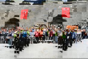 ANKARA-İZMİR HIZLI TREN HATTI 2027'DE HİZMETE GİRECEK