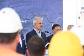 KAYSERİ-ANKARA ARASI 1 SAAT 45 DAKİKAYA, KAYSERİ-İSTANBUL ARASI 5 SAATE DÜŞECEK 