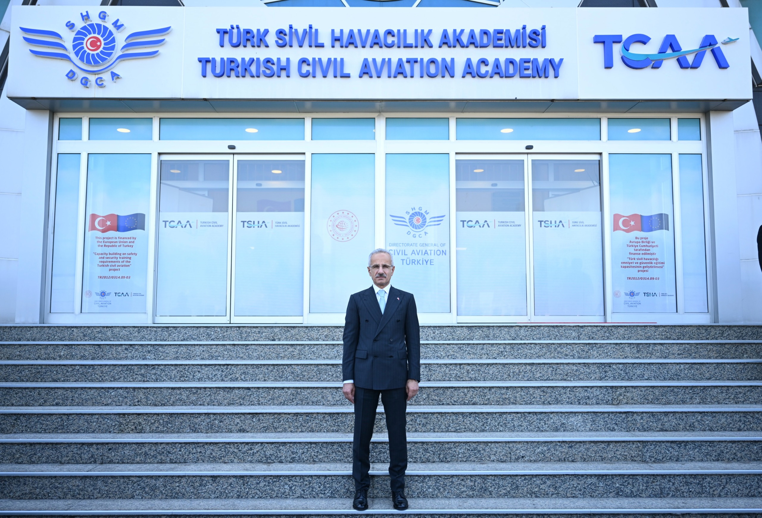 ŞEHİT YAKINI VE GAZİLER İÇİN ÜCRETSİZ HAVACILIK EĞİTİMİ