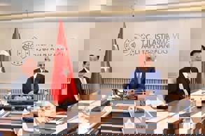 ULAŞTIRMA VE ALTYAPI BAKANI ABDULKADİR URALOĞLU ÇİN HALK CUMHURİYETİ TÜRKİYE BÜYÜKELÇİSİ LİU SHAOBİN’I KABUL ETTİ