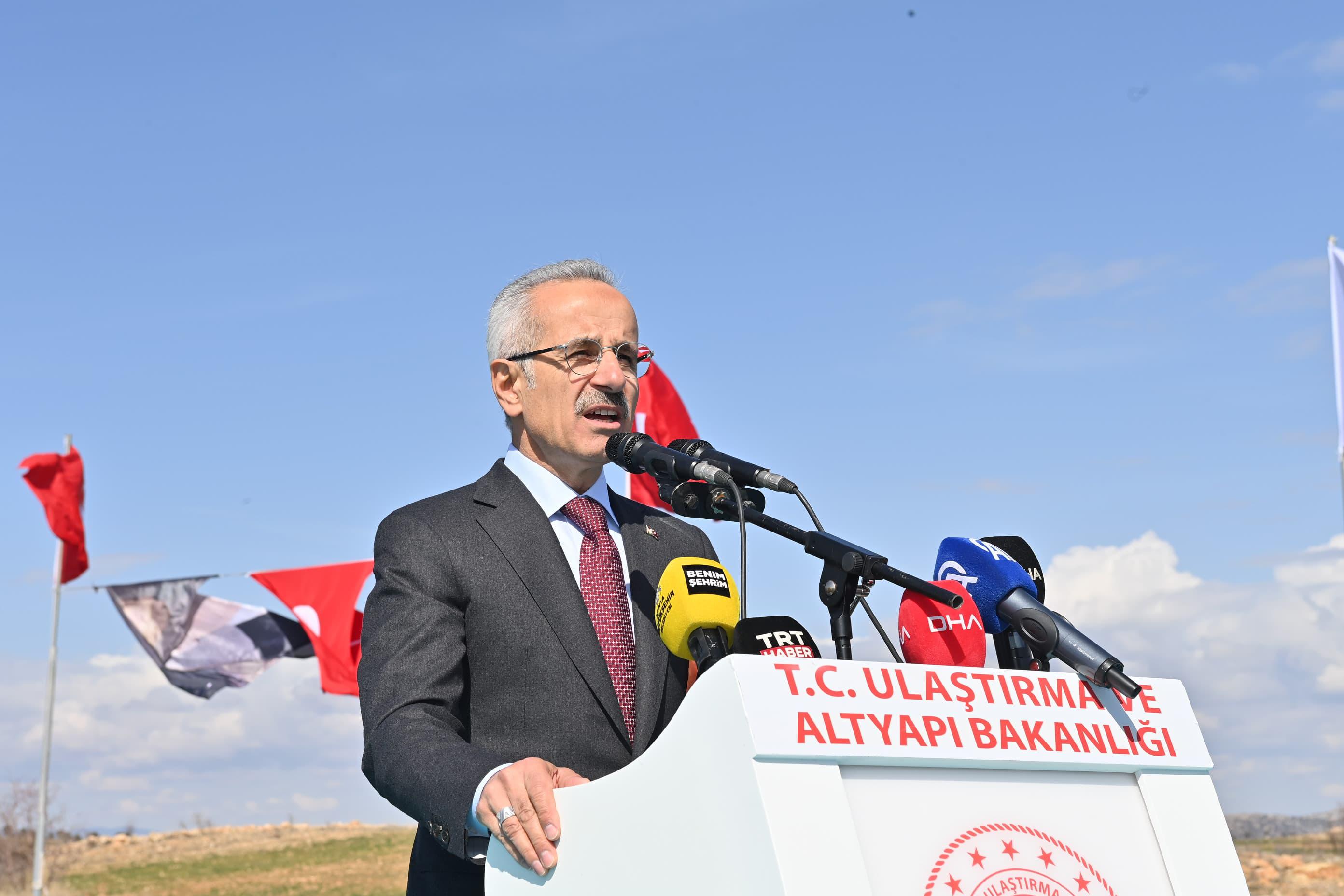 KONYA’DA BEYŞEHİR- SEYDİŞEHİR ARASI BÖLÜNMÜŞ YOL ÇALIŞMALARI TAMAMLANDI, VATANDAŞLARIN HİZMETİNE AÇILDI