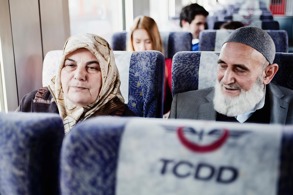 1 MİLYON EMEKLİ ULAŞTIRMA HİZMETLERİNDEN İNDİRİMLİ FAYDALANDI