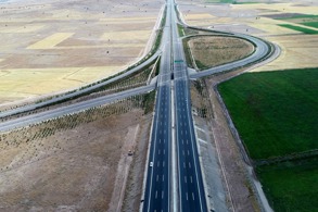 BÖLÜNMÜŞ YOL UZUNLUĞU, DÜNYA’NIN ÇEVRESİNİN 4’TE 3’ÜNE ULAŞTI