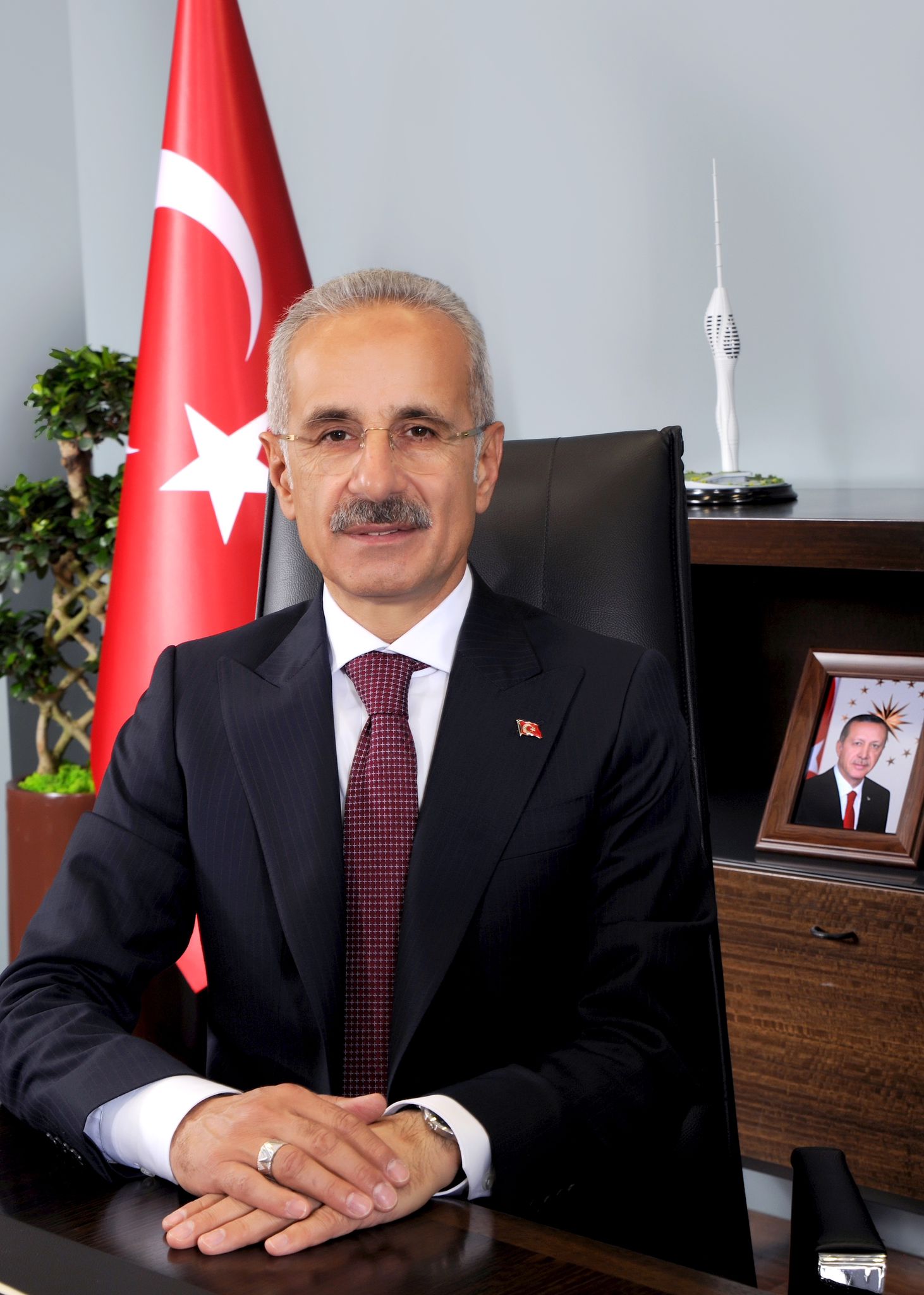 ULAŞTIRMA VE ALTYAPI BAKANI ABDULKADİR URALOĞLU: “BOĞAZLARIMIZDA ÜLKEYE DÖVİZ GİRİŞİNİ ARTIRACAK TARİHİ BİR ADIM ATIYORUZ”