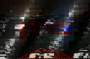 KIYI EMNİYETİ EKİPLERİNDEN KİLYOS AÇIKLARINDAKİ GEMİYE MÜDAHALE