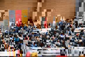 BAKAN URALOĞLU, PTT ÇALIŞANLARIYLA İFTARDA BİR ARAYA GELDİ