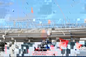 SINIR KAPILARINA YÜKSEK STANDARTLI ULAŞIM