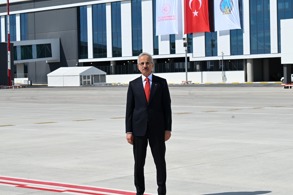 2 HAVALİMANI, 4 TARİHİ REKOR