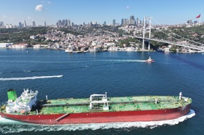 TÜRK BOĞAZLARI 2025’TE 84 BİN 640 GEMİLİK TRAFİĞİ YÖNETTİ