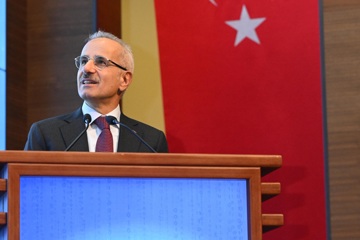 DÜNYANIN YAKITI “VERİ”, MOTORU “YAPAY ZEKA”, YOLLARI “MOBİL İLETİŞİM ŞEBEKELERİ” OLACAK