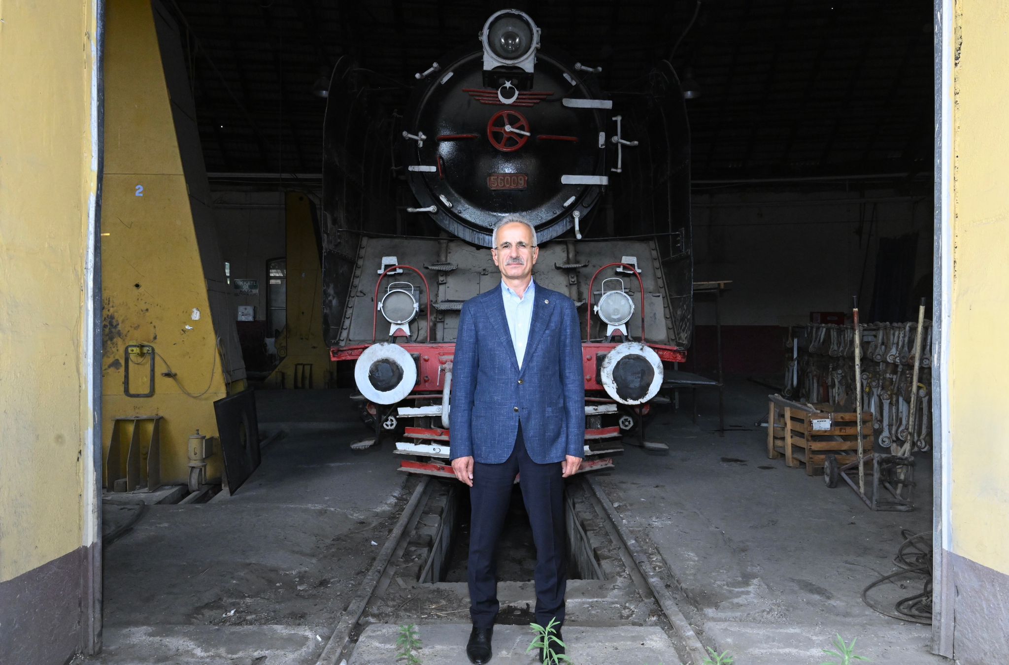 ULAŞTIRMA VE ALTYAPI BAKANI ABDULKADİR URALOĞLU, KONYARAY BANLİYO HATTI ÇALIŞMALARINI İNCELEDİ