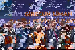 HIZLI TREN KARADENİZ’E GELİYOR