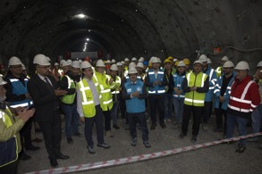 ANKARA-İZMİR YHT’NİN EN UZUN TÜNELİNDE IŞIK GÖRÜNDÜ