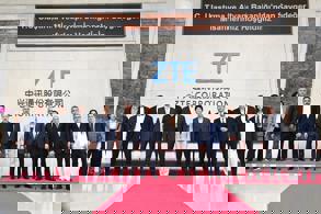 BAKAN URALOĞLU, TEKNOLOJİ DEVLERİYLE BİR ARAYA GELDİ