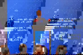 BAKAN URALOĞLU, TRABZON'DA AK PARTİ YEREL YÖNETİMLER BÖLGE TOPLANTISI’NDA KONUŞTU