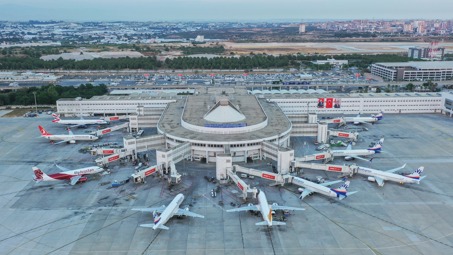 BİR AYDA 16,4 MİLYON YOLCU