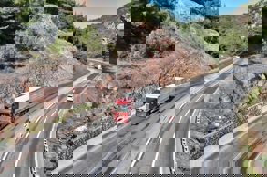 SARP VE DİK YAMAÇLARDAN OTO YOLLARA ÇELİK KORUMA