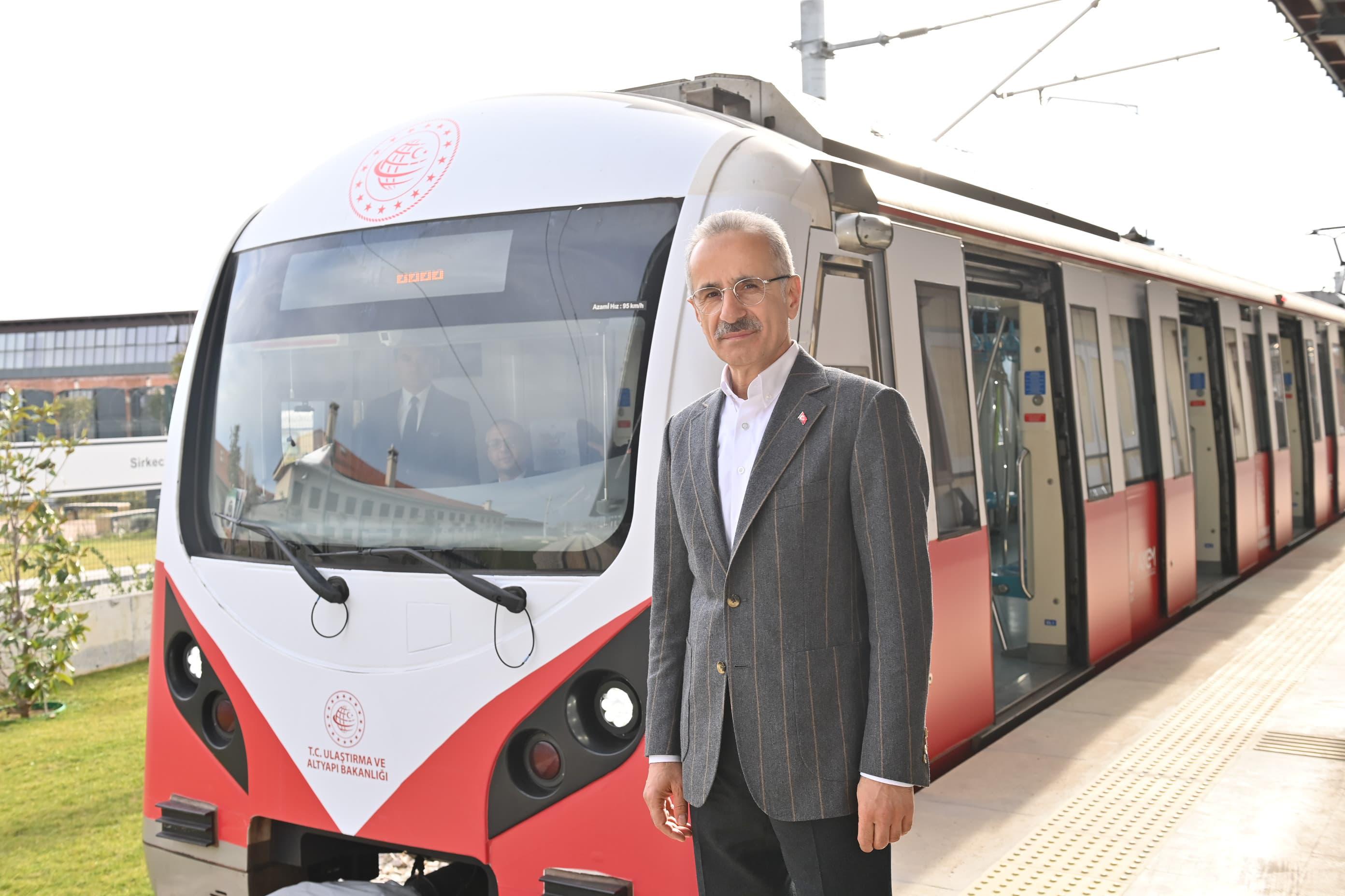 İSTANBUL’A BİR METRO HATTI DAHA GELİYOR