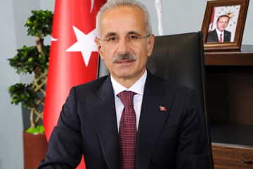 TEST UÇUŞLARI BİTTİ AÇILIŞ İÇİN ARTIK GÜN SAYIYOR ULAŞTIRMA VE ALTYAPI BAKANI ABDULKADİR URALOĞLU: YENI HAVALİMANI KAPASİTESİ İLE TÜRKİYE’Yİ KKTC'YE KKTC’Yİ DE DÜNYAYA BAĞLAYACAK