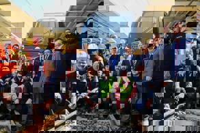 GAZİRAY’DA KULLANILACAK İLK MİLLİ BANLİYÖ TREN SETİ RAYLARA ÇIKTI