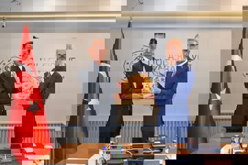 ULAŞTIRMA VE ALTYAPI BAKANI ABDULKADİR URALOĞLU ÇİN HALK CUMHURİYETİ TÜRKİYE BÜYÜKELÇİSİ LİU SHAOBİN’I KABUL ETTİ