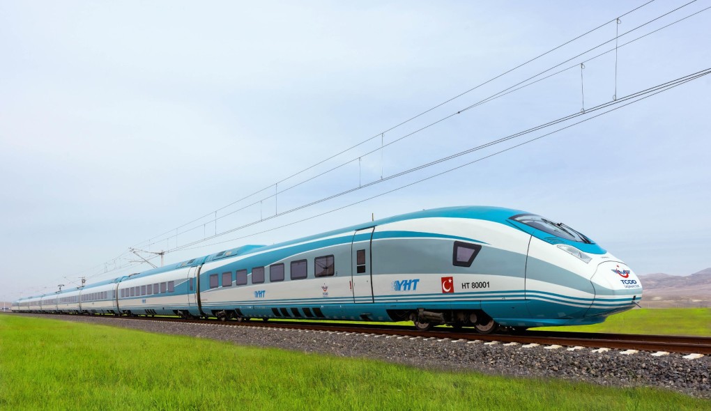 DEMİRYOLLARI 2025’TE TÜRKİYE NÜFUSUNUN ÜÇ KATI YOLCU TAŞIDI