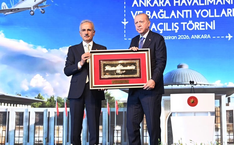 CUMHURBAŞKANI ERDOĞAN, ANKARA HAVALİMANI VE BAĞLANTI YOLLARINI HİZMETE AÇTI