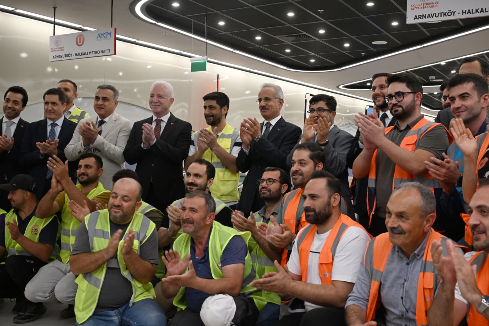 REKORLAR PEŞ PEŞE GELDİ